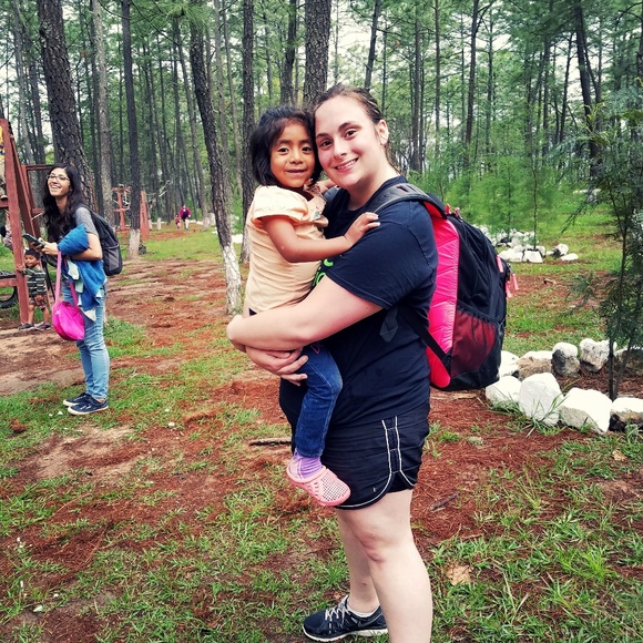 Meet your Posher, Katelynn - Picture 3 of 8